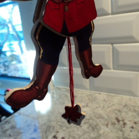 vintage Christmas wooden pull string ornament~ RCMP moose - Picture 3 of 3
